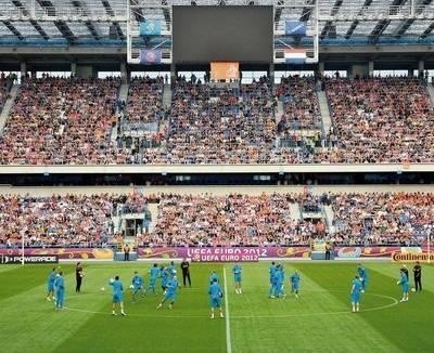 Trybuny pełne kibiców. Tak wyglądał w środę trening Holendrów Fot. Wojciech Matusik