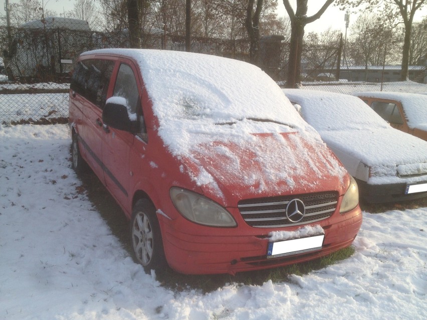 Samochód osobowy Mercedes Benz Vito Van nr rej. OP 90398 nr...