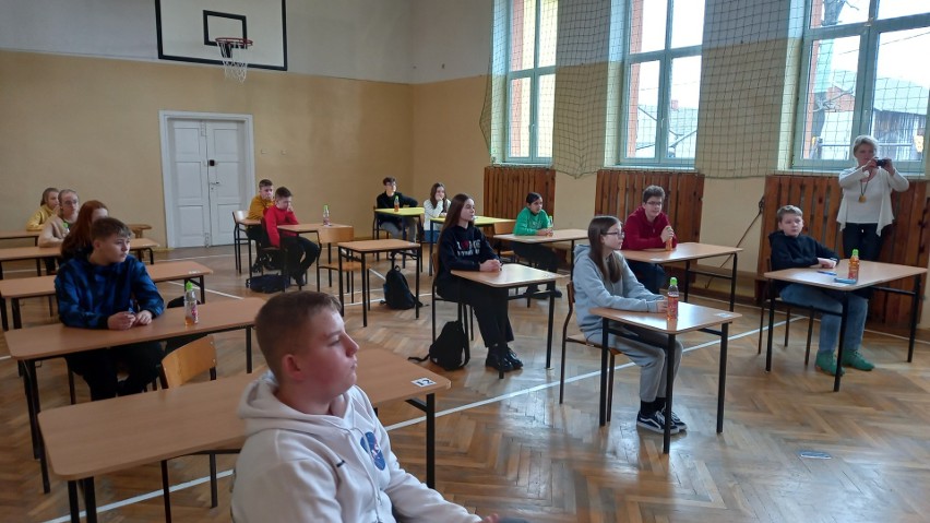 Międzyszkolny Konkurs Wiedzy o Internecie w Szkole Podstawowej w Kurozwękach