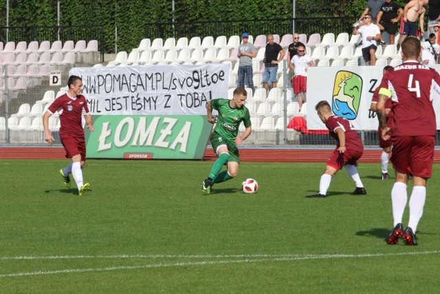 Rafał Maćkowski z ŁKS Łomża w końcówce meczu z Lechią Tomaszów Mazowiecki miał szansę doprowadzić do remisu