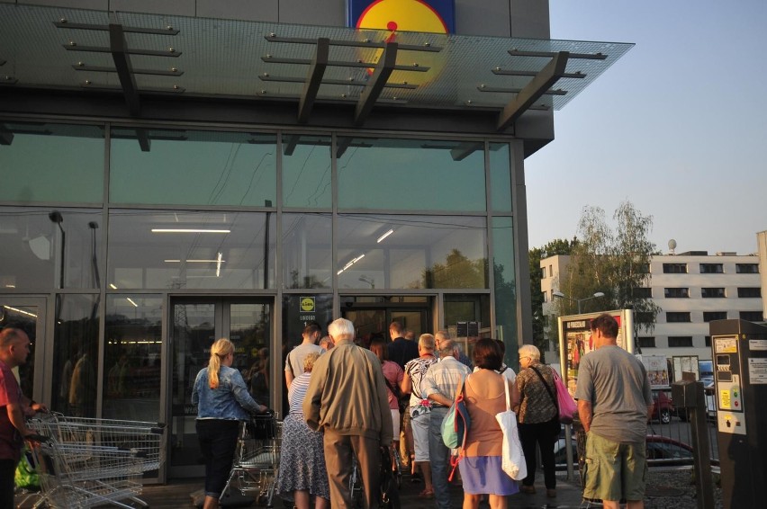 Lidl zorganizował trzydniową promocję dla miłośników piwa....