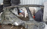 Skradzione w Łodzi auto za 190 tys. zł było rozbierane na części 160 km dalej ZDJĘCIA