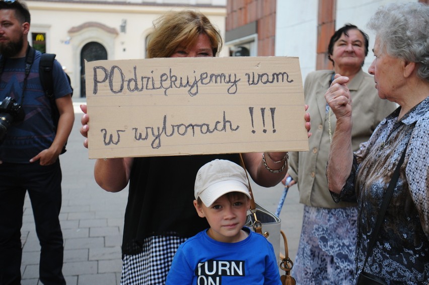 Wielki plan dla zieleni. Mieszkańcy protestują i atakują prezydenta. Ułożyli wierszyk