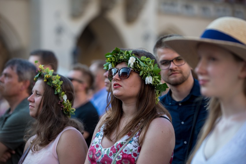 Kraków. Wianki przyciągnęły 160 tys. osób [ZDJĘCIA, WIDEO]