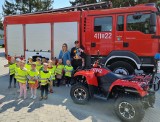 Dzieci z przedszkola "Karolinka" w Jędrzejowie odwiedziły Komendę Powiatową Państwowej Straży Pożarnej. Co tam zobaczyły?
