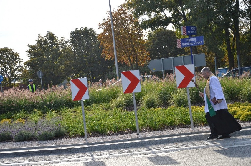 Rondo na os. Piastów zyskało nazwę Batalionu Zośka [FOTO]