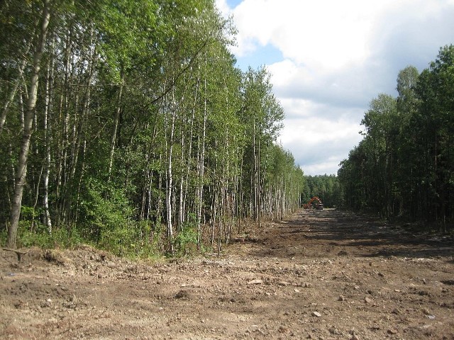 Już wycięto las, trwa porządkowanie terenu pod drogę od szpitala do ulicy  Szkolnej.