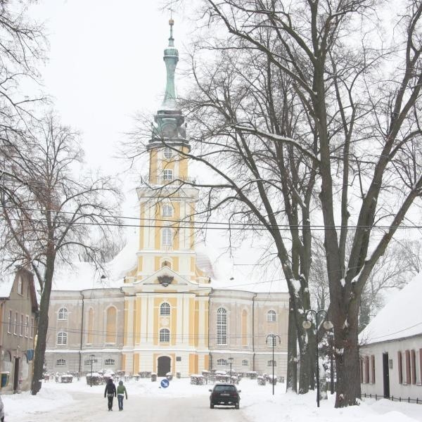 Kościół ewangelicki w Pokoju jest nie tylko śladem kultury luterańskiej i dawnej przedwojennej świetności stolicy gminy. Teraz co roku odbywają się tu koncerty festiwalu muzyki klasycznej.