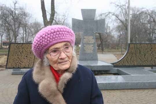 Stefania Dajczer wychowała się w Pawłokomie. Tu 3 marca 1945...