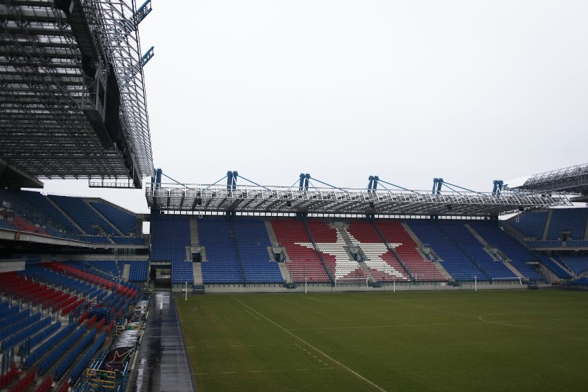 Dach na stadionie Wisły Kraków jest niebezpieczny