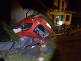 Tragiczny wypadek w Kostrzynie.Samochód zahaczył o krawężnik i koziołkował. Nie żyje 26-letni kierowca corsy [ZDJĘCIA OD CZYTELNIKA]