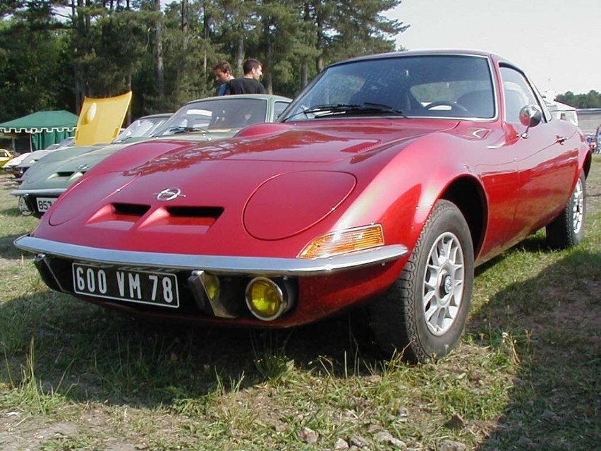 Opel GT to dwudrzwiowe coupe produkowane od 1968 do 1973...