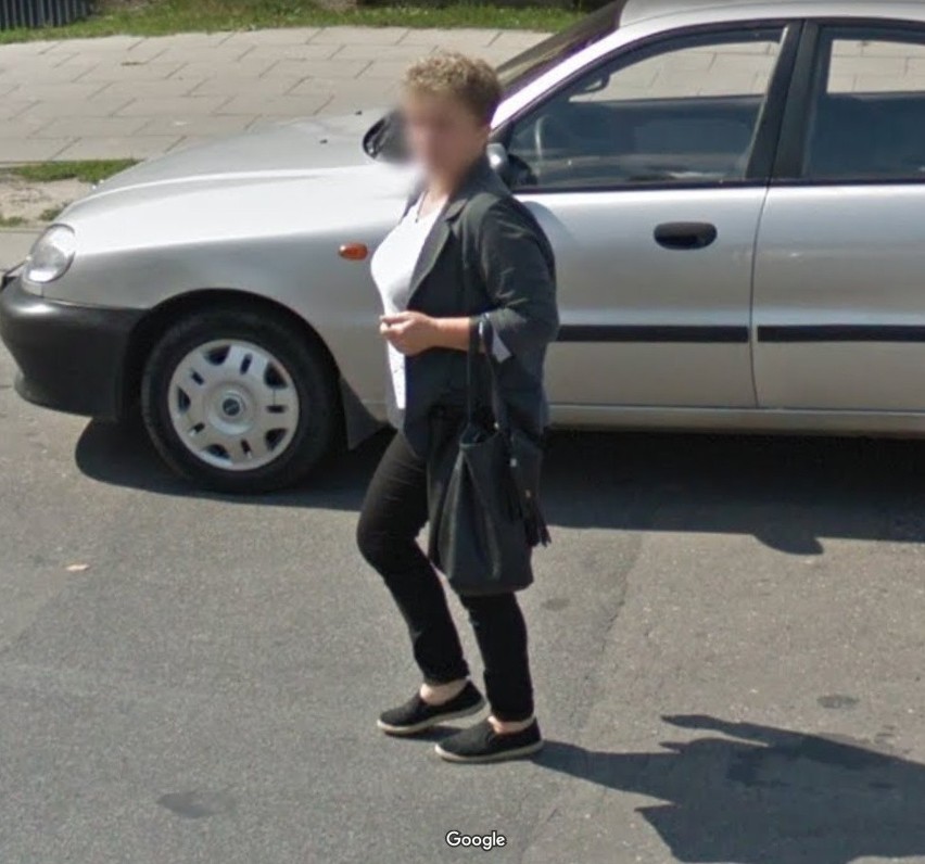 Moda po zamojsku. Takie codzienne stylizacje uchwyciły kamery Google Street View w Zamościu. Czy mieszkańcy znają się na modzie?