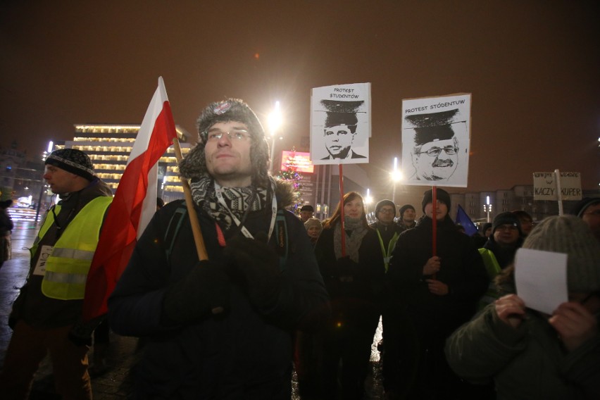 Protest studentów w Katowicach protestowali przeciwko...