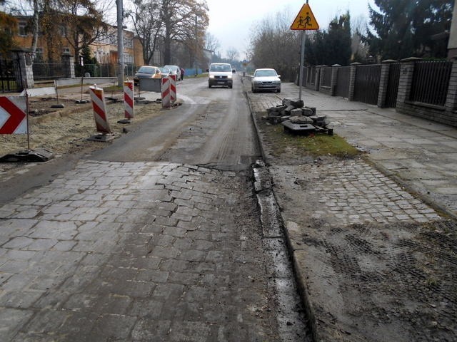 Wrocław: Remont na ul. Osobowickiej. Będą utrudnienia (ZDJĘCIA)