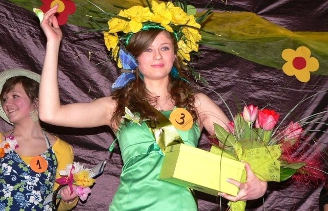 W roli "pierwszej kusicielki&#8221; wystąpi na piątkowych targach Miss Wiosny 2009 - Joanna Jędryjaszek z buskiego "ekonomika&#8221;.