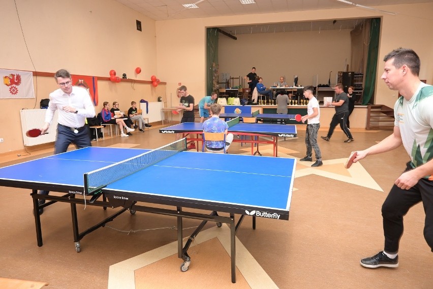 W gminie Kępice strażacy rozegrali turniej tenisa stołowego [zdjęcia]