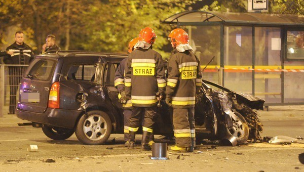 Śmiertelny wypadek na skrzyżowaniu Dąbrowskiego i Tatrzańskiej (aktual.,zdjęcia)