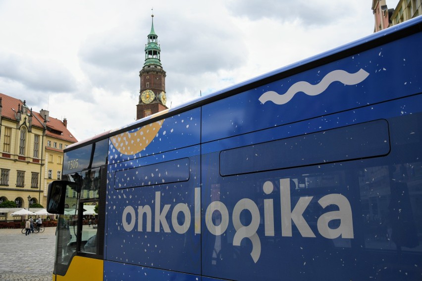 Specjalny autobus wyjechał na wrocławskie ulice. Przypomina o ważnej akcji