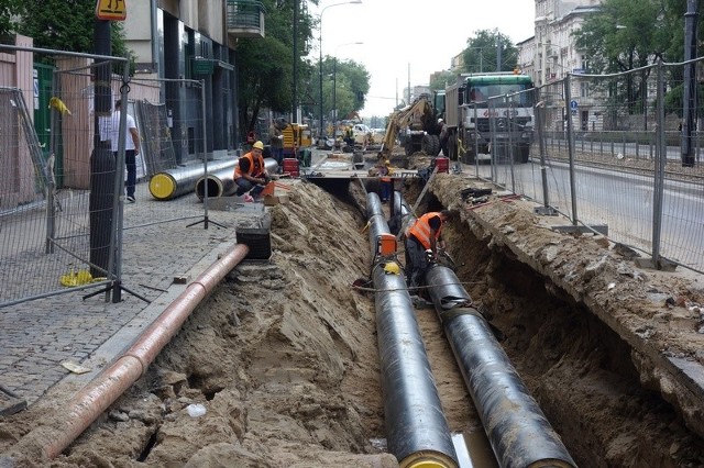 Ulewa sprzed tygodnia poważnie naruszyła wykop ciepłowników.