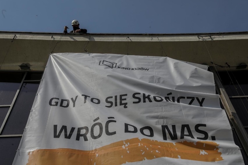 "Gdy to się skończ, wróć do nas" - to prośba, jaką kieruje...