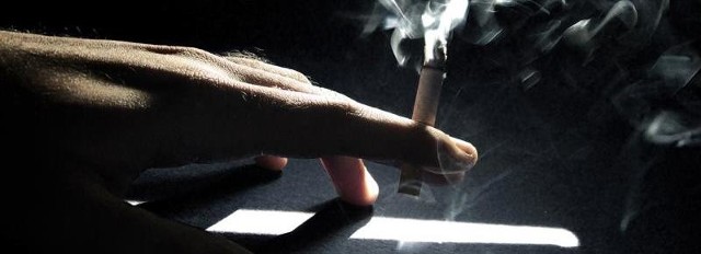 Ustawa miała wprowadzać w Polsce całkowity zakaz palenia w miejscach publicznych, ale ostatecznie została złagodzona.