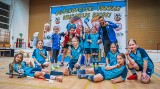 Dziewczęta z Suchego Dębu z medalami ogólnopolskiego turnieju w unihokeju! ZDJĘCIA