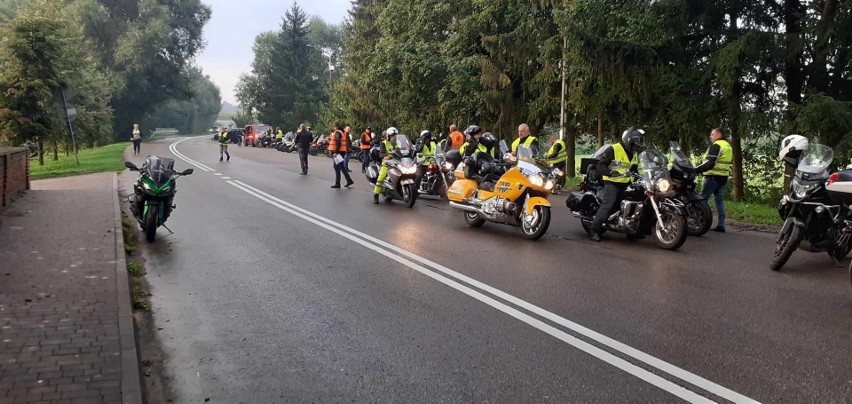 Klub Motocyklowy STAJNIA wyruszył w Rajd Śladami Historii