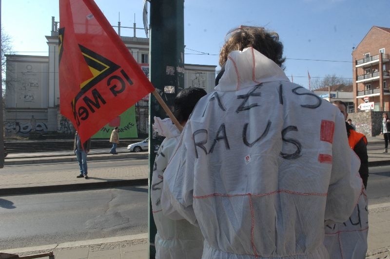 Marsz neonazistów i ich przeciwników we Frankfurcie