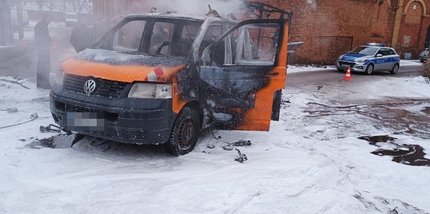 Pożar samochodu dostawczego przy ulicy Kaszubskiej w Słupsku