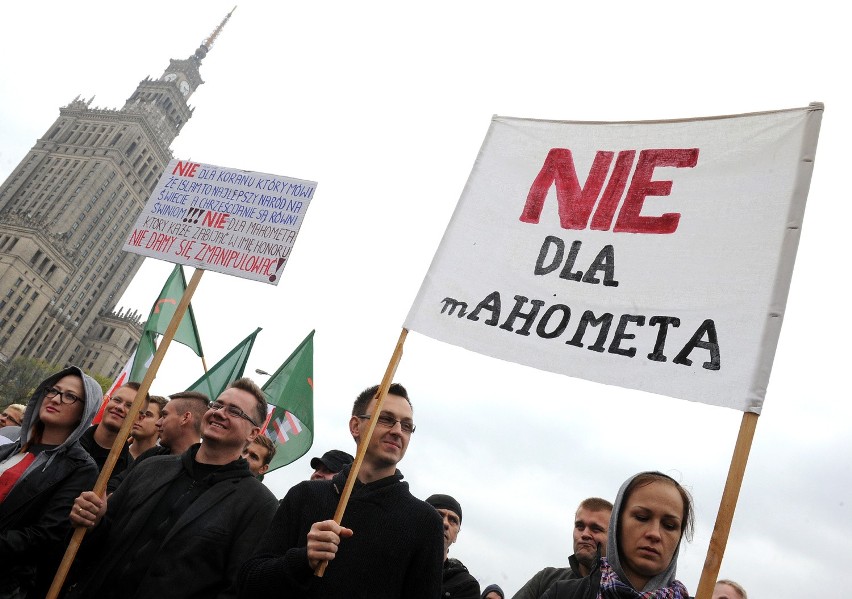 Manifestacja ONR w Warszawie przeciwko uchodźcom.