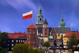 Nie dla flagi na Wawelu. Nadzieja w ministrze