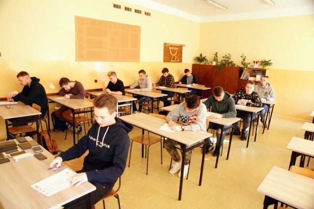 Uczniowie z Zespołu Szkół Rolniczych w Cudzynowicach zmierzyli się z z 11.Świętokrzyska Maturą Próbną