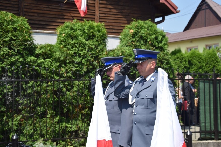 Hołd dla 30 ofiar pacyfikacji Radwanowic w miejscu kaźni hitlerowskiej. Wspomnienia bestialskiego mordu [ZDJĘCIA] 