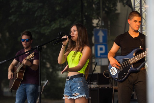 Koncert finałowy, podsumowujący 7. Przegląd Uczniowskiej Muzyki Alternatywnej odbył się w przestrzeni miejskiej.