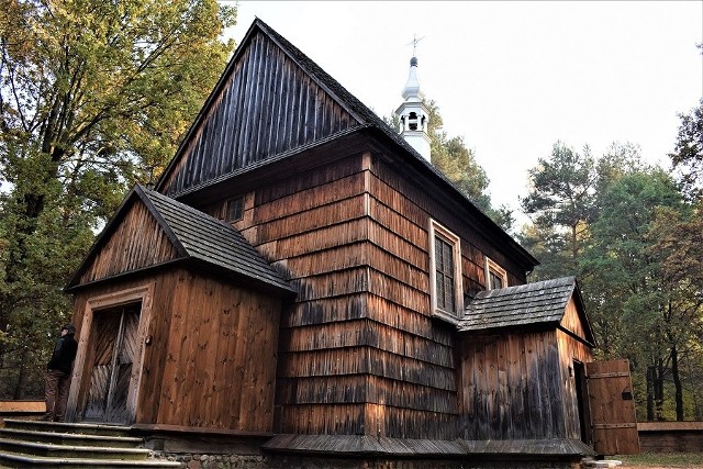 Kościół świętej Doroty z Wolanowa jest jednym z nielicznych starych, drewnianych kościołów na Mazowszu.