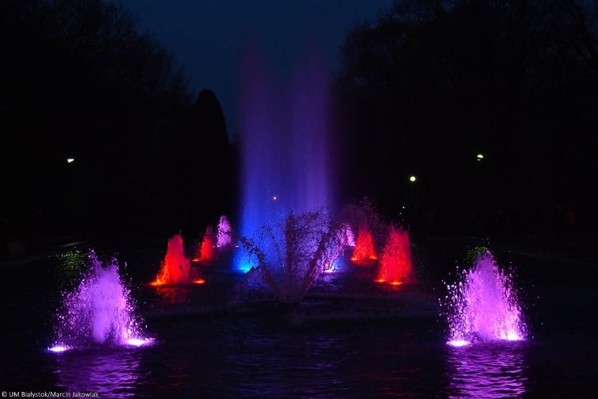 Kolorowe fontanny na Plantach to niewątpliwe największa...