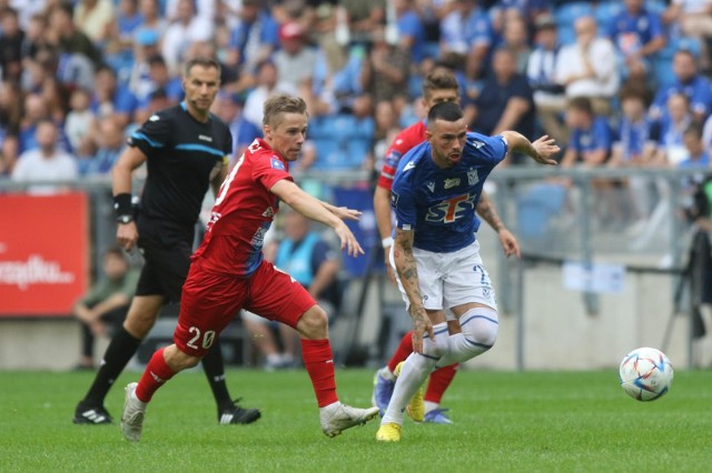 w poprzednim sezonie Kolejorz w pierwszym meczu wygrał na własnym stadionie z Piastunkami 1:0, natomiast w rewanżu musiał zadowolić się tylko remisem 1:1.