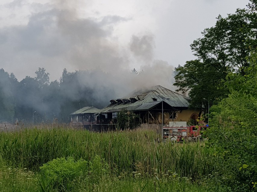 Pożar restauracji nad zbiornikiem Balaton w Sosnowcu....