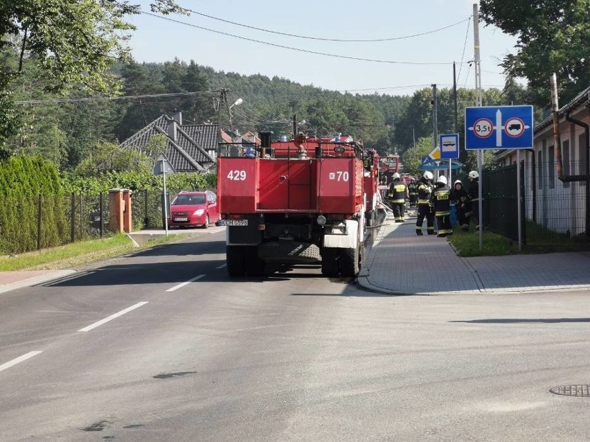 Pożar w Pogorzycach w gminie Chrzanów. Spalił się hotel robotniczy