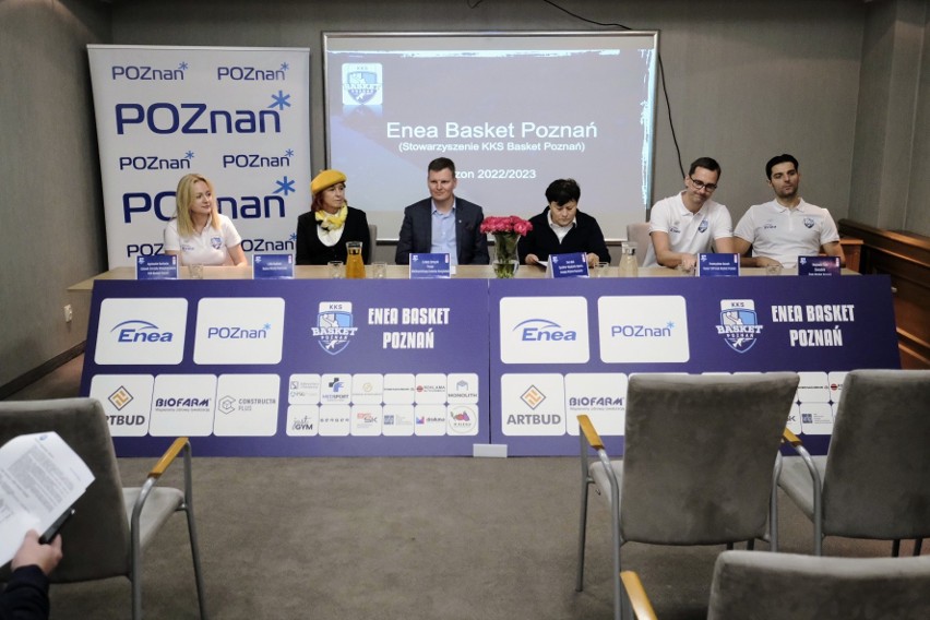 Ekipa Enei Basket Poznań po rewelacyjnym sezonie w II lidze,...