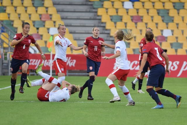 Mecz Polska - Czechy na stadionie w Bielsku-Białej w ramach eliminacji kobieciego Euro 2022