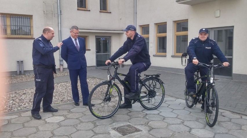 Policjanci z Komendy Powiatowej Policji w Żninie otrzymali...