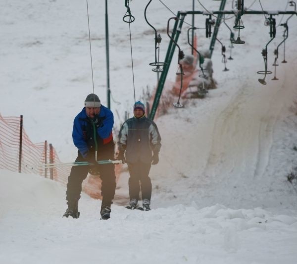 Wyciąg narciarski w Ogrodniczkach - oficjalne otwarcie już w sobotę (wideo,  mapa) | Kurier Poranny