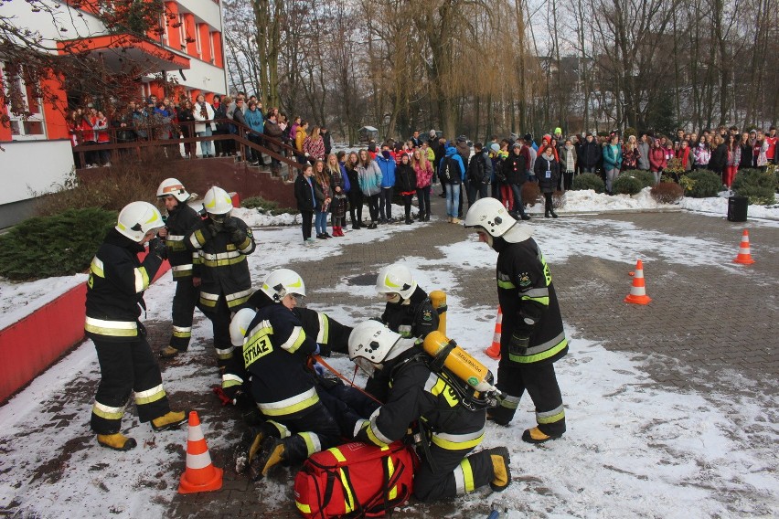 WOŚP 2016: Szkolny Patrol 18 Gimnazjum w Katowicach już zaczął zbiórkę