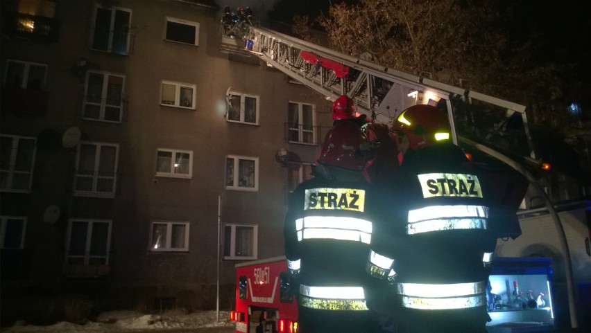 Płonęło mieszkanie na ulicy Lompy w Rybniku