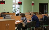 ZUS może zawiesić rentę lub emeryturę. Seniorzy powinni pilnować tych limitów