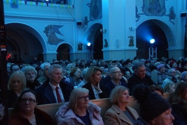 W Kościele pw. św. Mikołaja i Wniebowzięcia NMP w Mroczy...