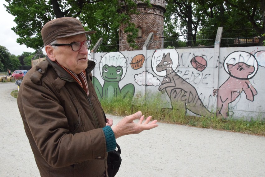 Mural przy ZOO to dzieło życia pana Jerzego. Dziś 85-letni...