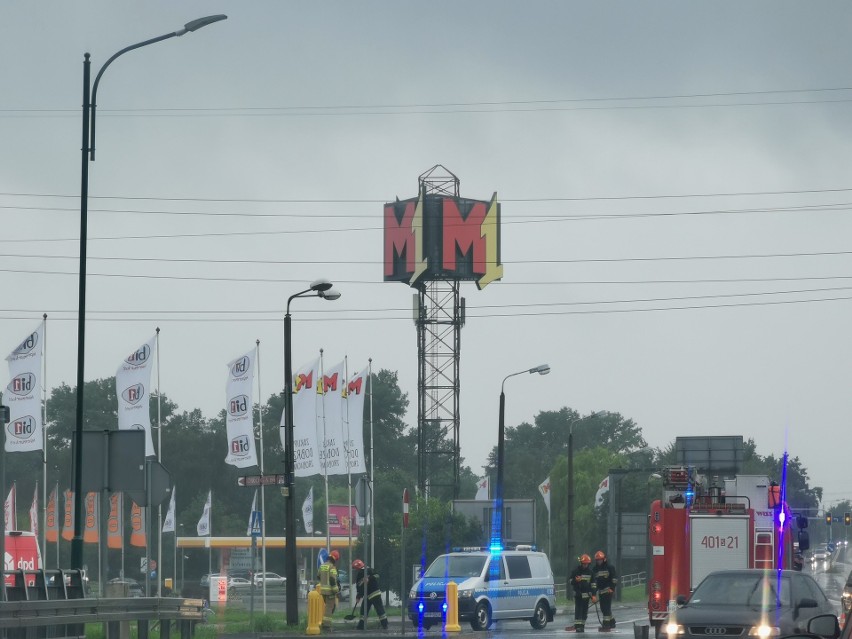 Wypadek w Czeladzi przy M1. Przez długi czas zablokowane...